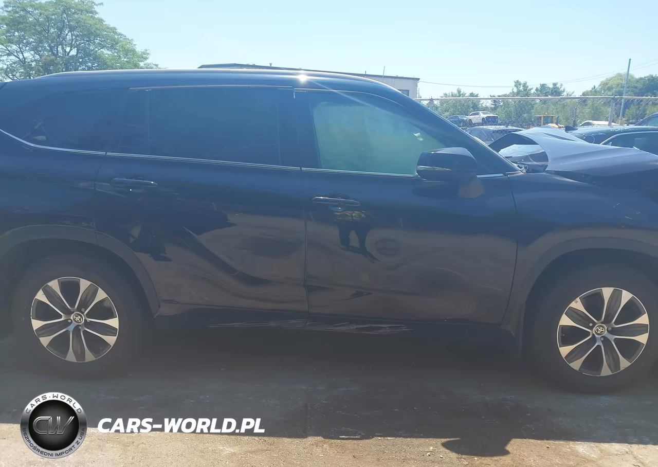 2022 Toyota Highlander Xle VIN:5TDGZRBH9NS578260 - 13