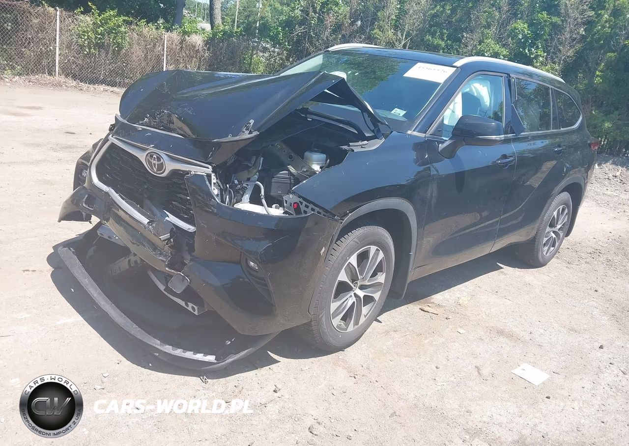 2022 Toyota Highlander Xle VIN:5TDGZRBH9NS578260 - 2