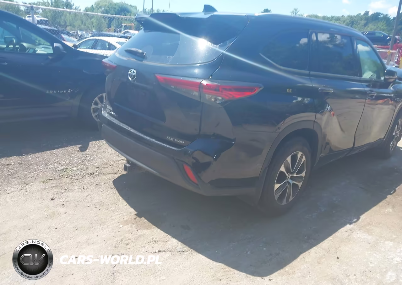 2022 Toyota Highlander Xle VIN:5TDGZRBH9NS578260 - 4