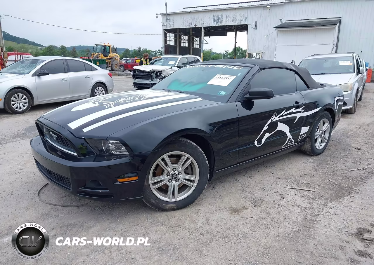 2014 Ford Mustang V6-V6 Premium VIN:1ZVBP8EM3E5240410 - 2