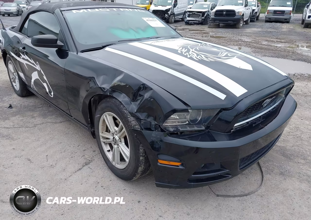 2014 Ford Mustang V6-V6 Premium VIN:1ZVBP8EM3E5240410 - 6