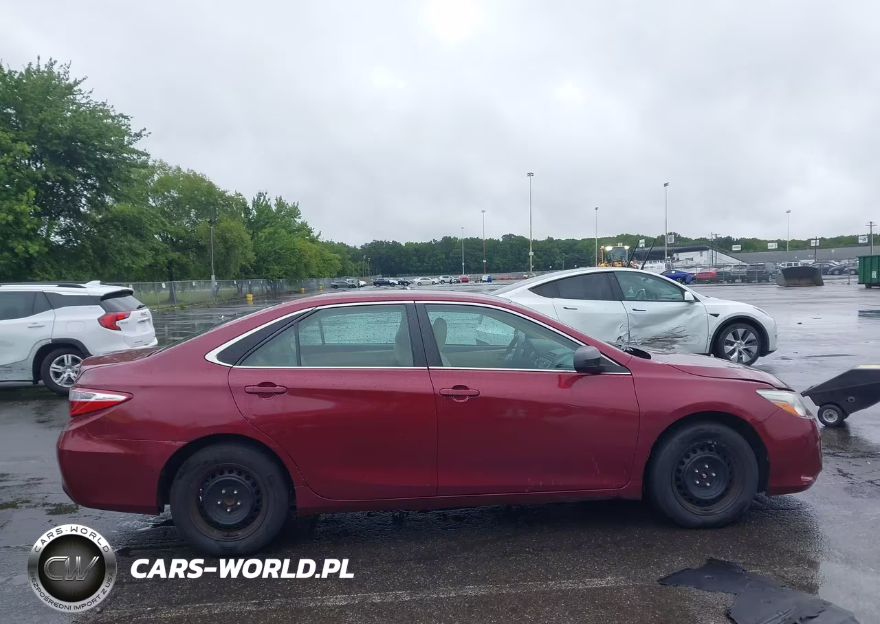 2016 Toyota Camry Le VIN:4T1BF1FK7GU538599 - 13