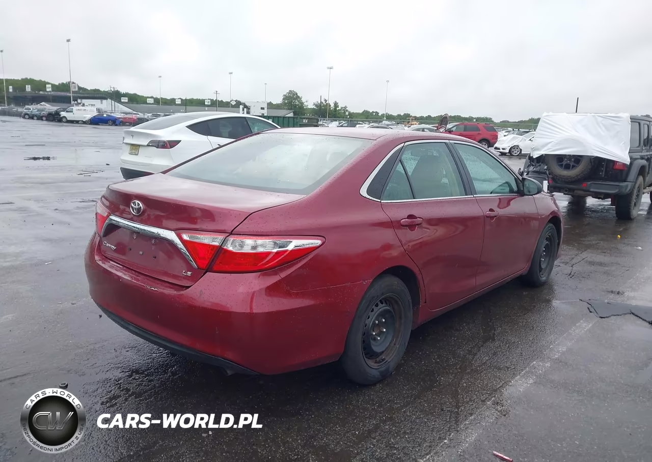 2016 Toyota Camry Le VIN:4T1BF1FK7GU538599 - 4