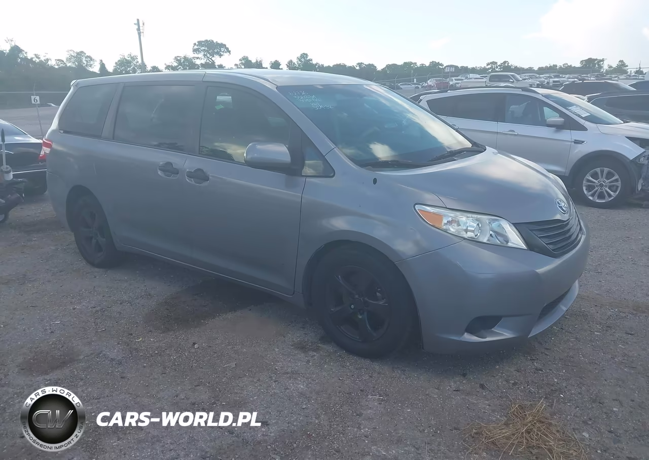 2014 Toyota Sienna L V6 7 Passenger
