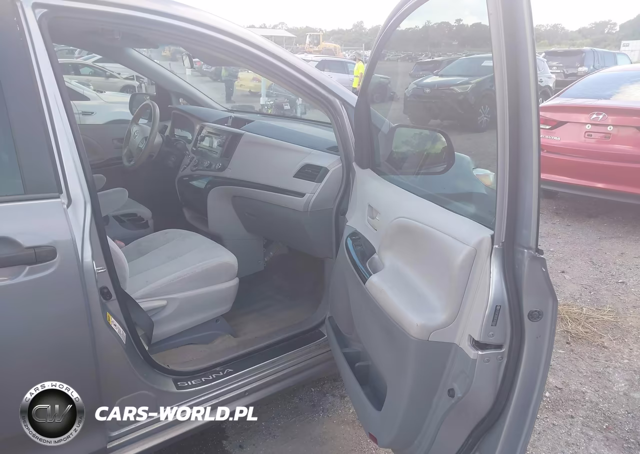 2014 Toyota Sienna L V6 7 Passenger VIN:5TDZK3DC0ES456060 - 5