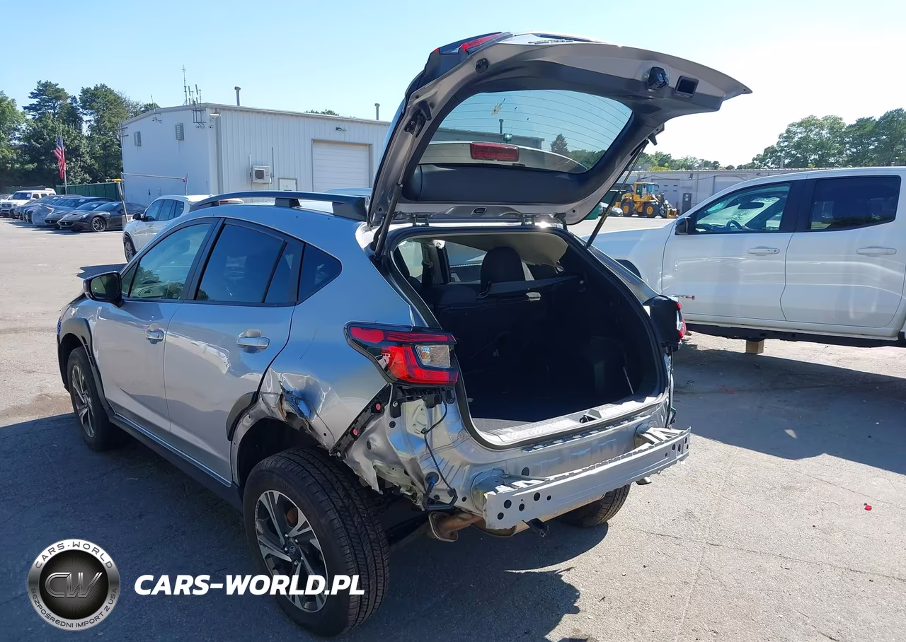 2024 Subaru Crosstrek Premium VIN:JF2GUADC1R8367471 - 3