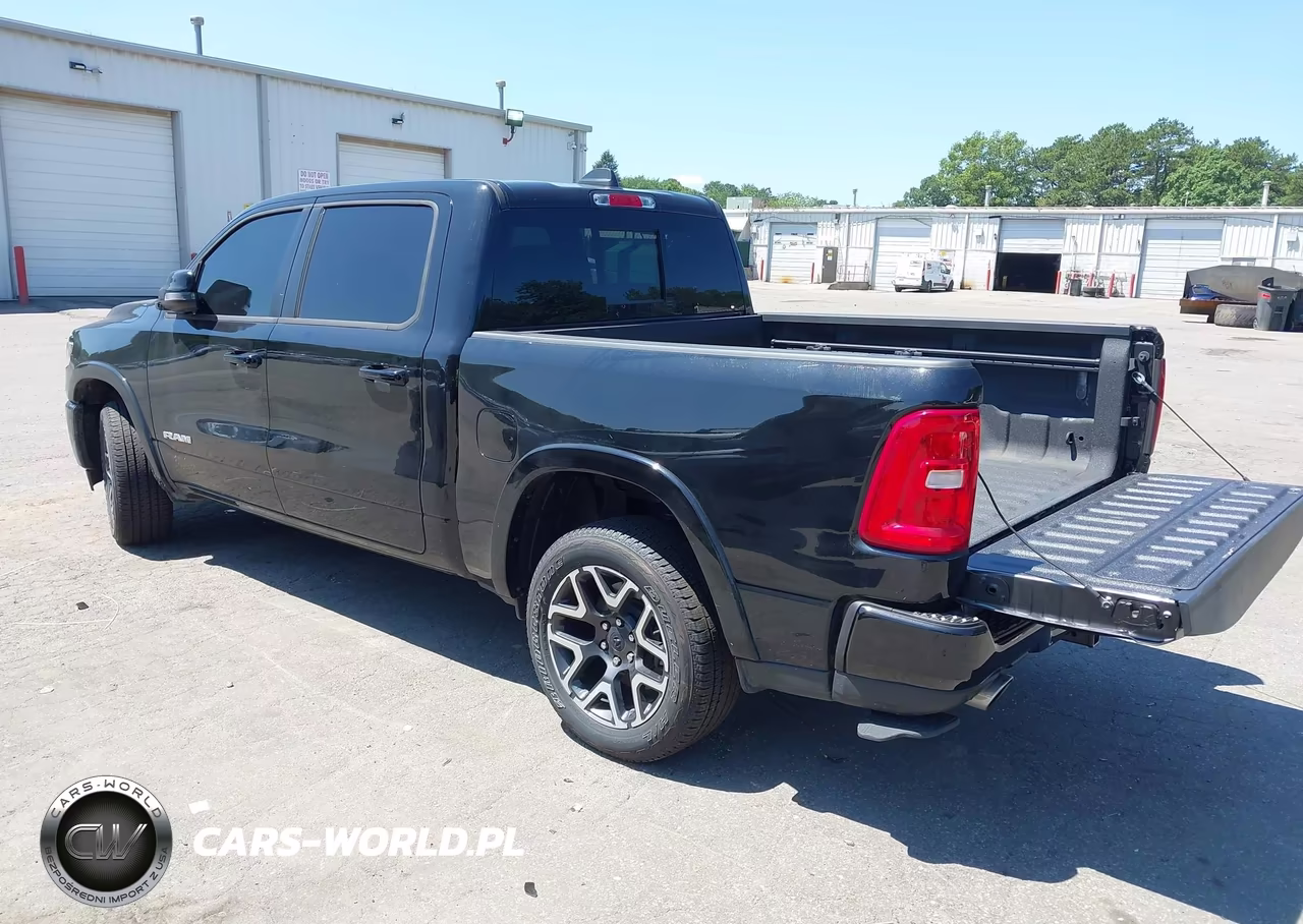 2026 Ram 1500 Laramie 4X4 5'7 Box VIN:1C6SRFJP2TN223961 - 3