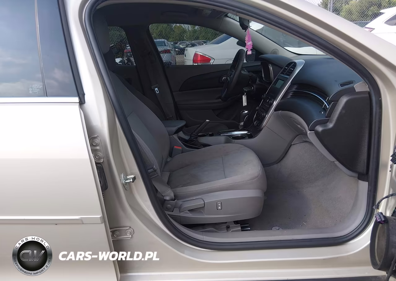 2014 Chevrolet Malibu 1Ls VIN:1G11B5SL0EF202465 - 5