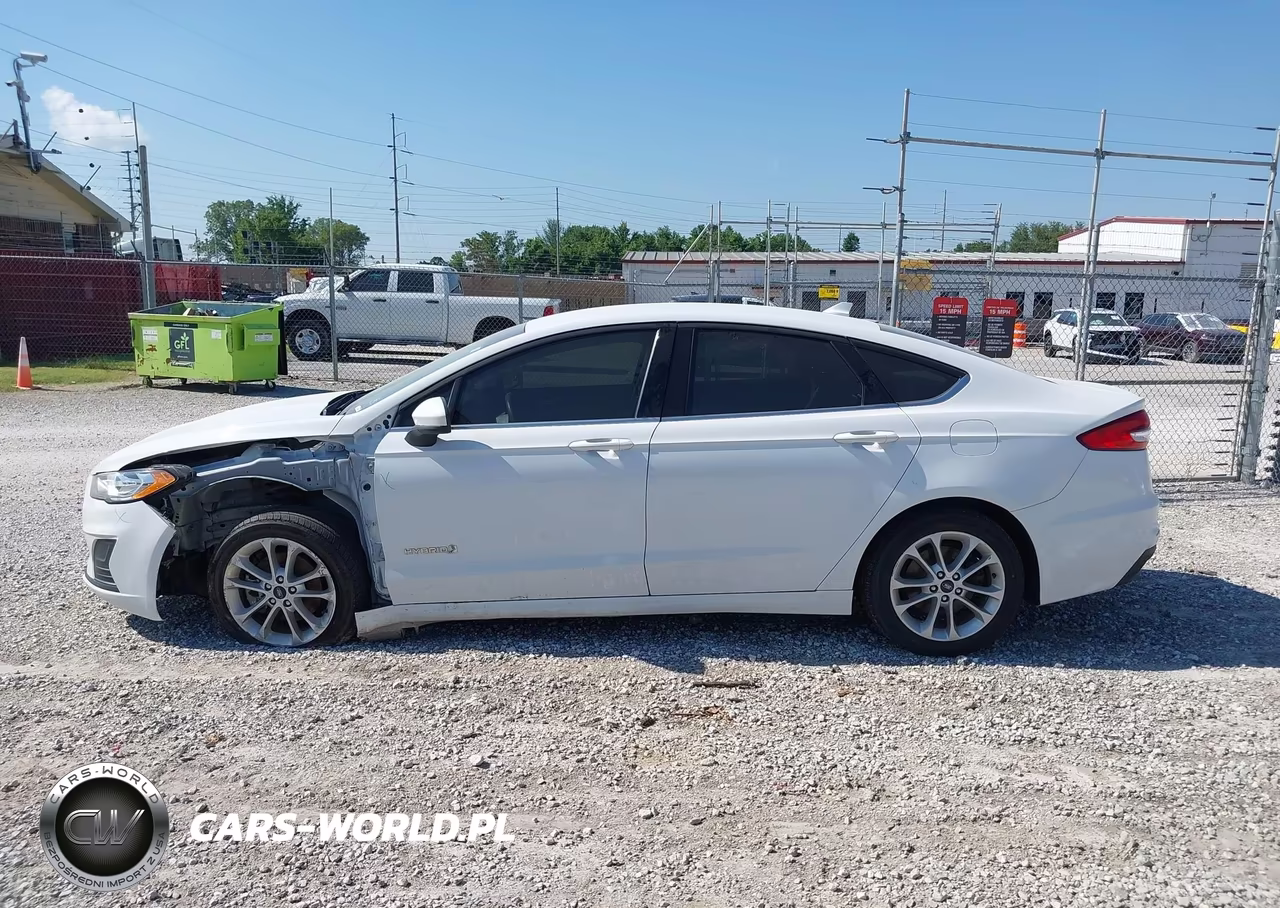 2019 Ford Fusion Hybrid Se VIN:3FA6P0LU3KR220276 - 15