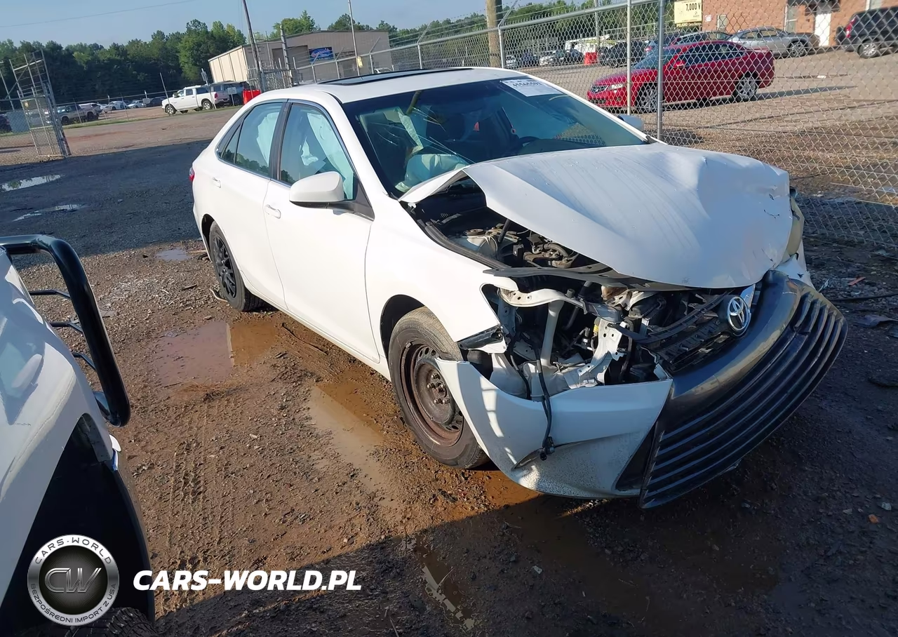 2016 Toyota Camry Le