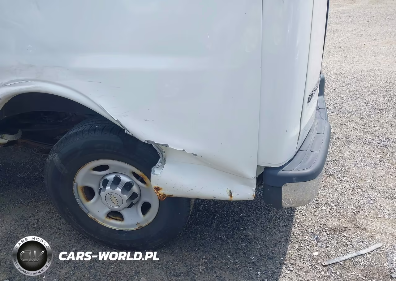 2013 Chevrolet Express 2500 Work Van VIN:1GCWGFCA0D1112701 - 17
