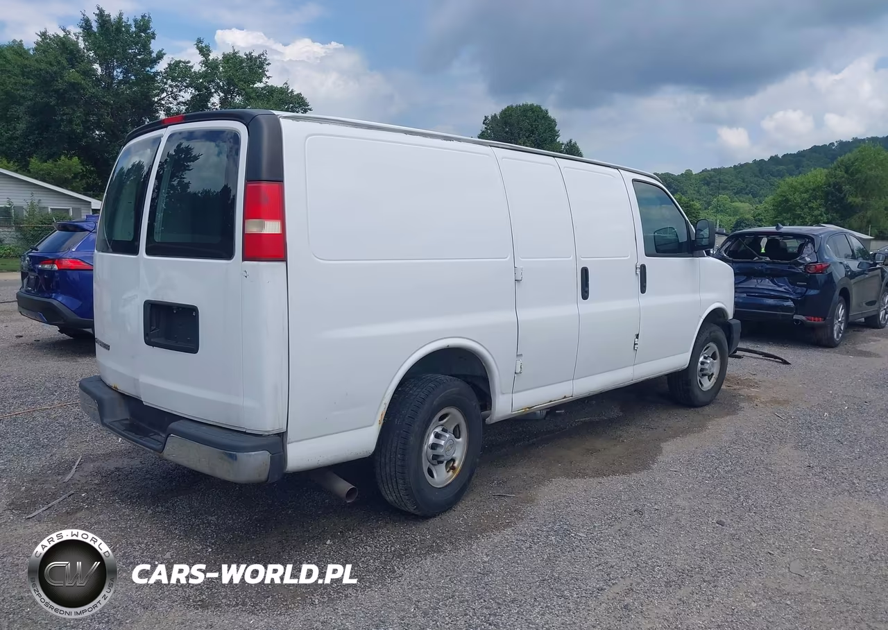 2013 Chevrolet Express 2500 Work Van VIN:1GCWGFCA0D1112701 - 4