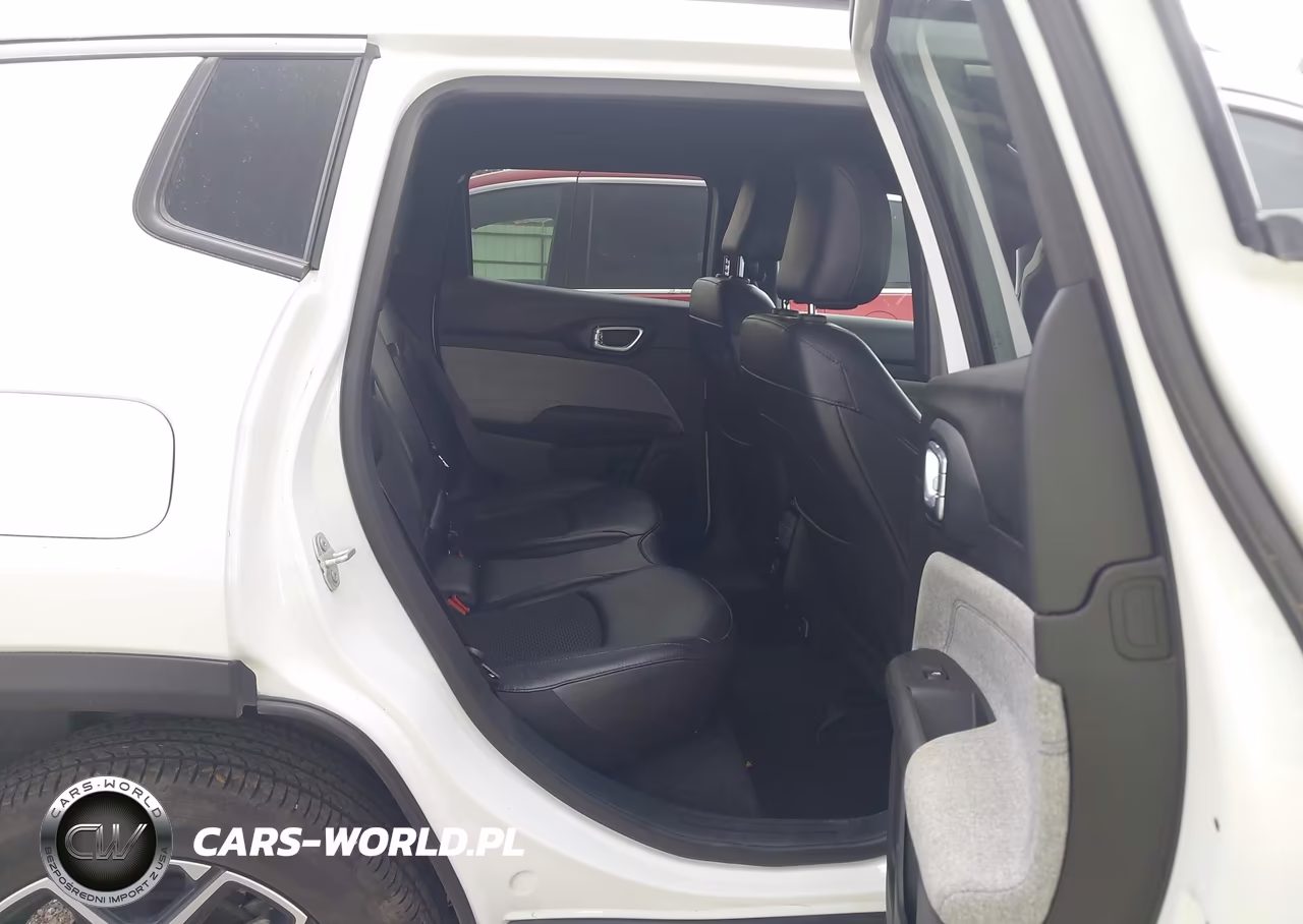 2024 Jeep Compass Latitude 4X4 VIN:3C4NJDBN5RT605750 - 8
