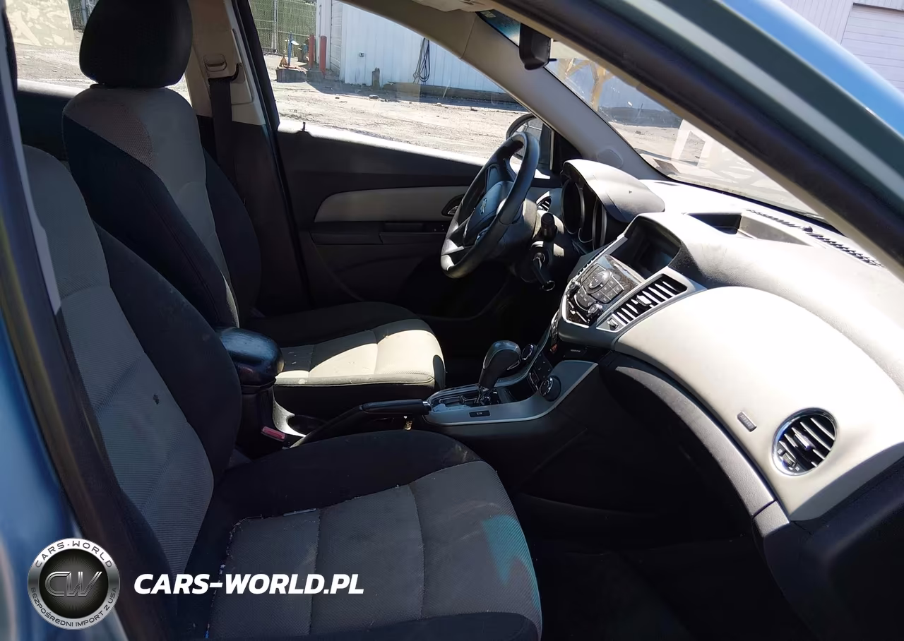 2012 Chevrolet Cruze Ls VIN:1G1PC5SH8C7174098 - 5