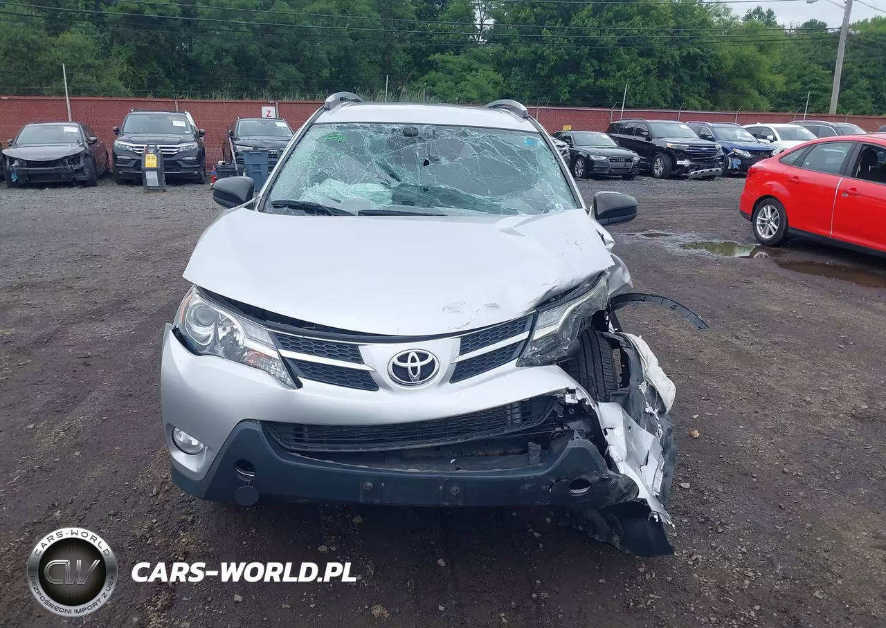 2015 Toyota Rav4 Le VIN:2T3ZFREV4FW197113 - 12