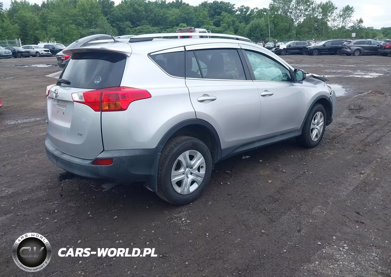 2015 Toyota Rav4 Le VIN:2T3ZFREV4FW197113 - 4