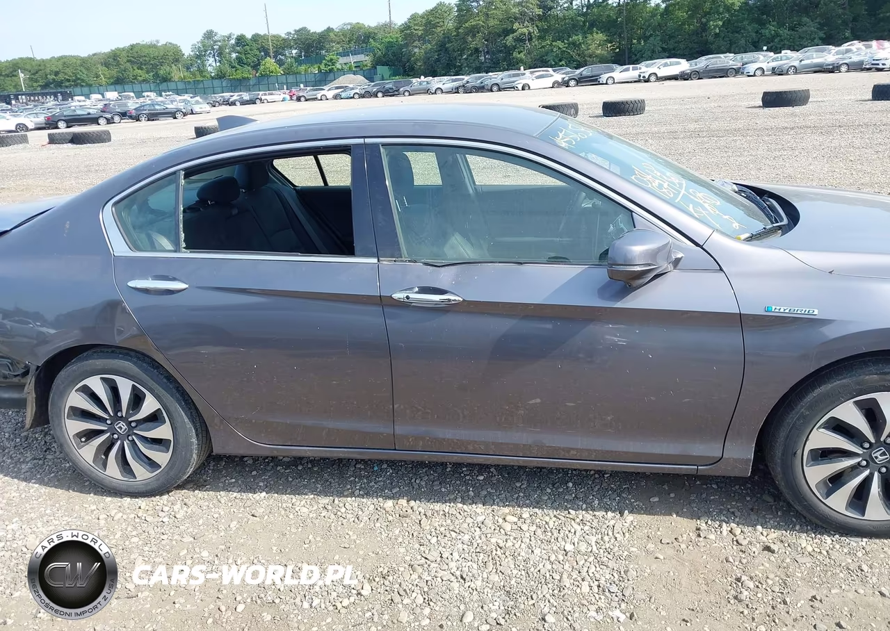 2017 Honda Accord Hybrid VIN:JHMCR6F39HC009313 - 13