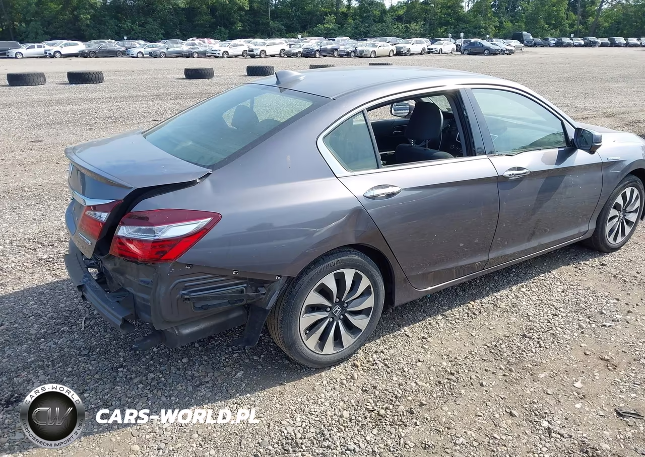 2017 Honda Accord Hybrid VIN:JHMCR6F39HC009313 - 4