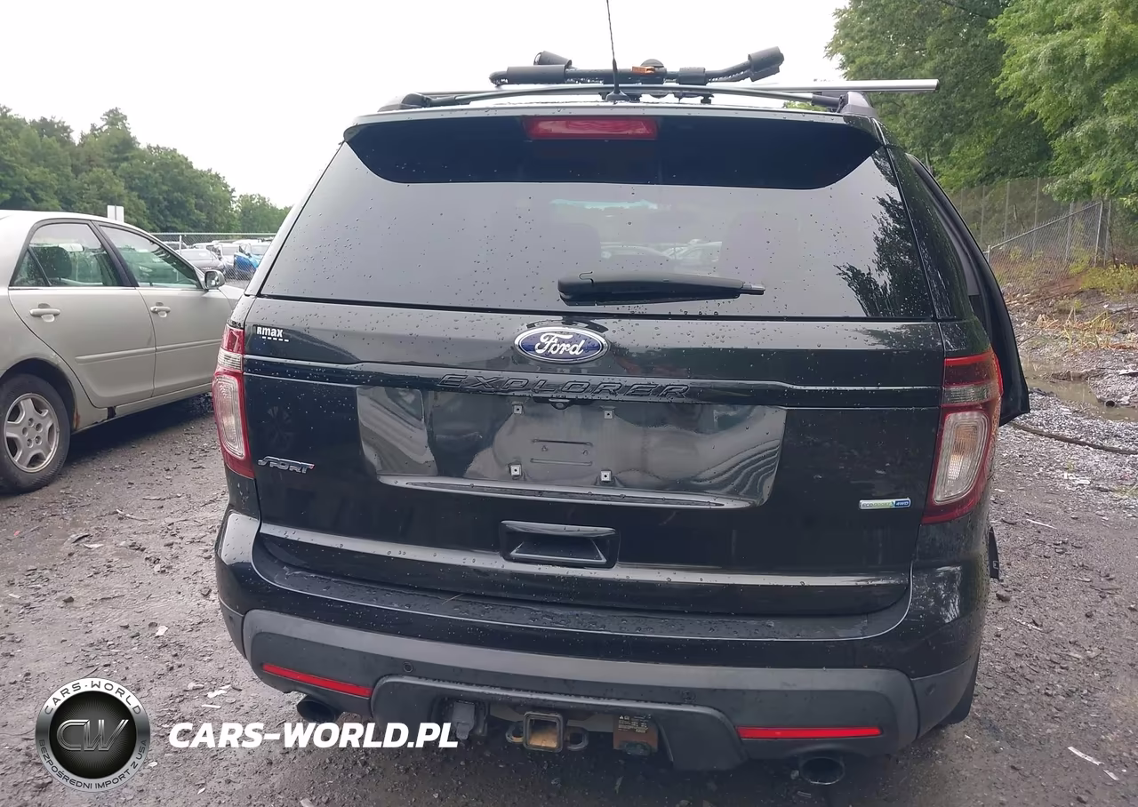 2015 Ford Explorer Sport VIN:1FM5K8GTXFGA00825 - 16