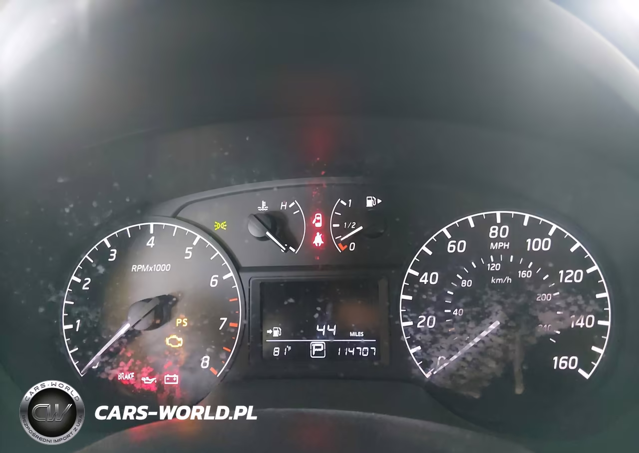 2017 Nissan Sentra S VIN:3N1AB7AP2HY386475 - 7