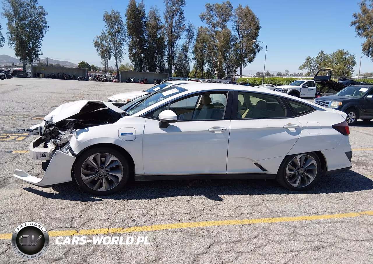 2018 Honda Clarity Plug-In Hybrid VIN:JHMZC5F11JC022406 - 16