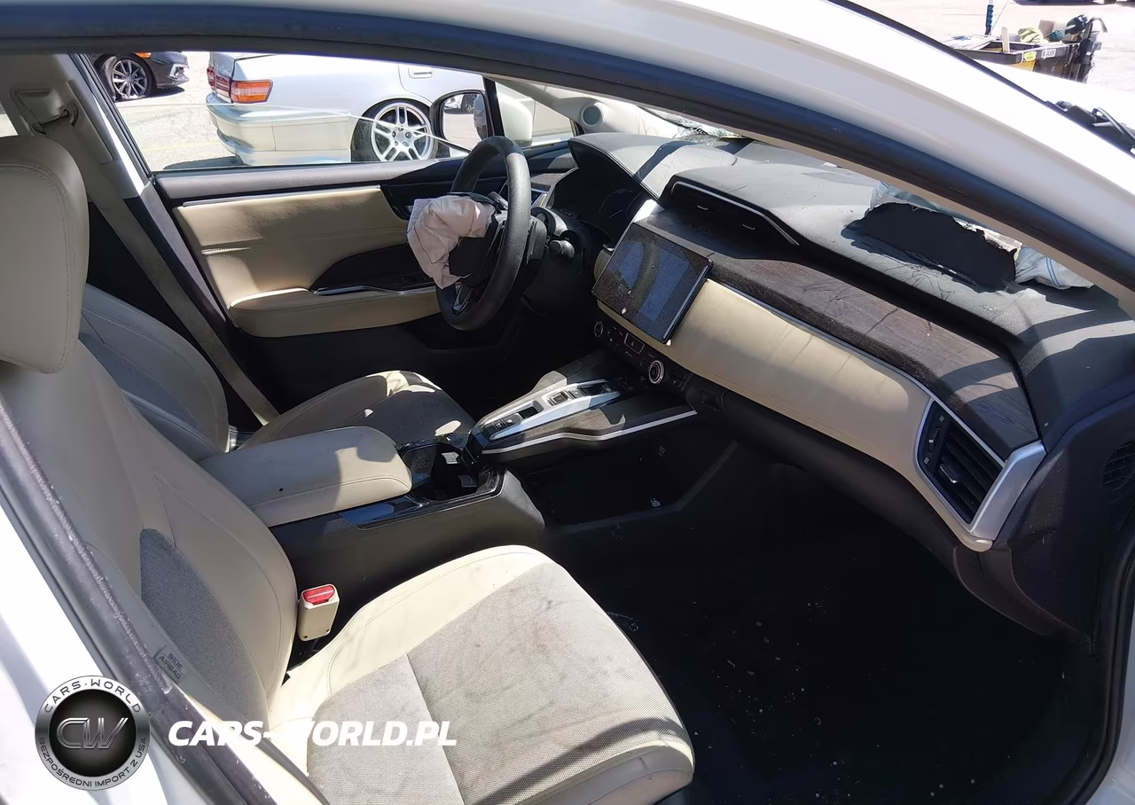 2018 Honda Clarity Plug-In Hybrid VIN:JHMZC5F11JC022406 - 5