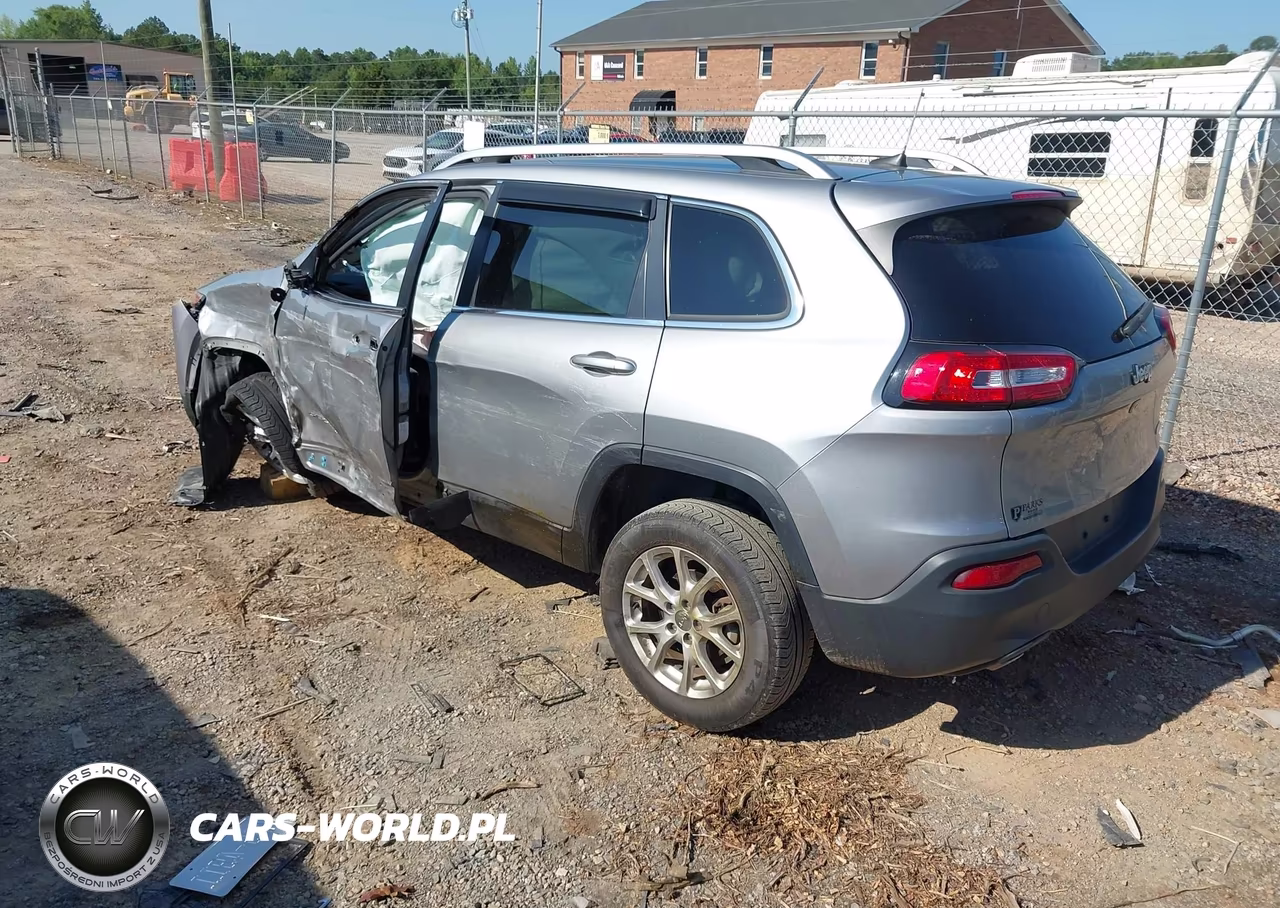 2016 Jeep Cherokee Latitude VIN:1C4PJLCB8GW288349 - 3