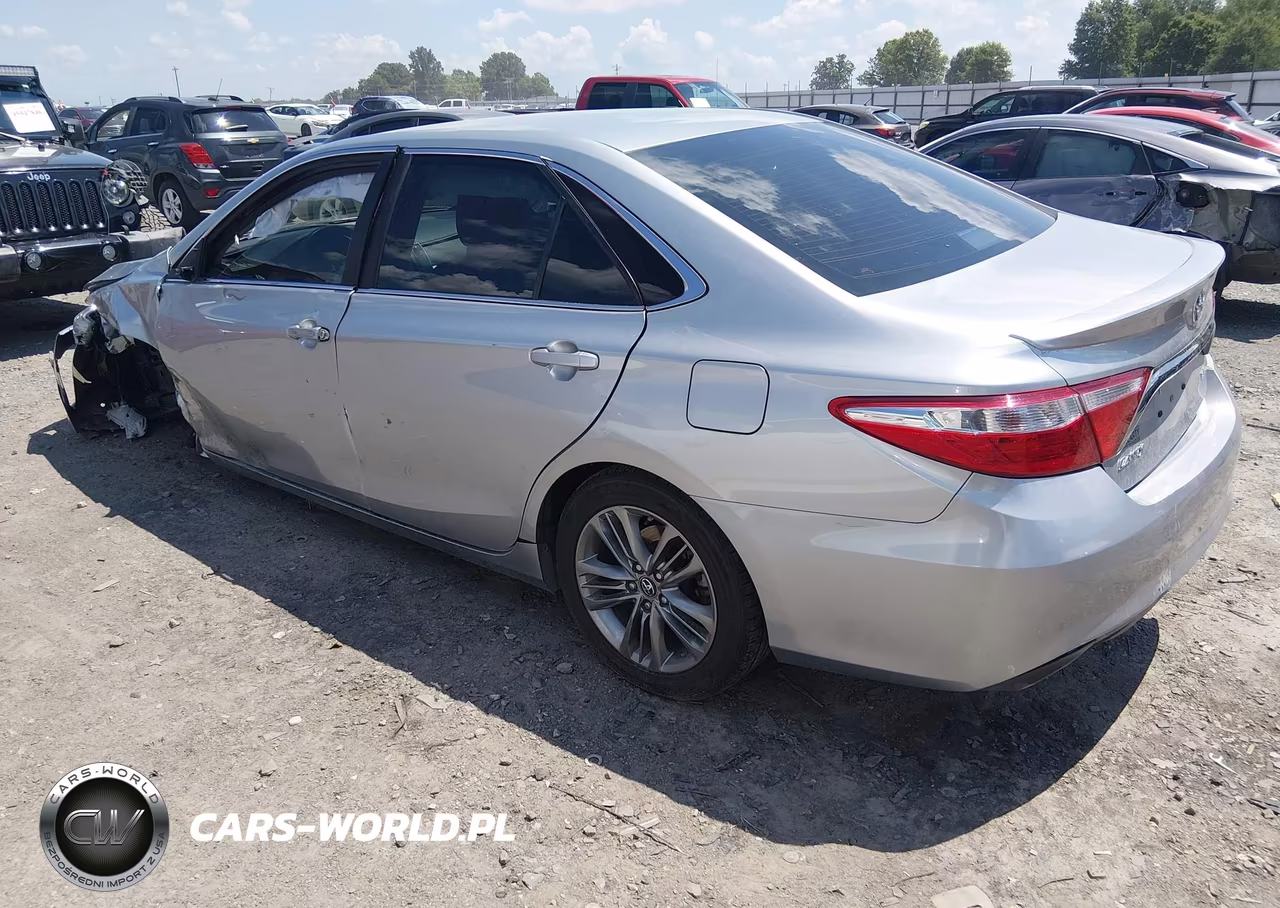 2017 Toyota Camry Se VIN:4T1BF1FK6HU709814 - 3