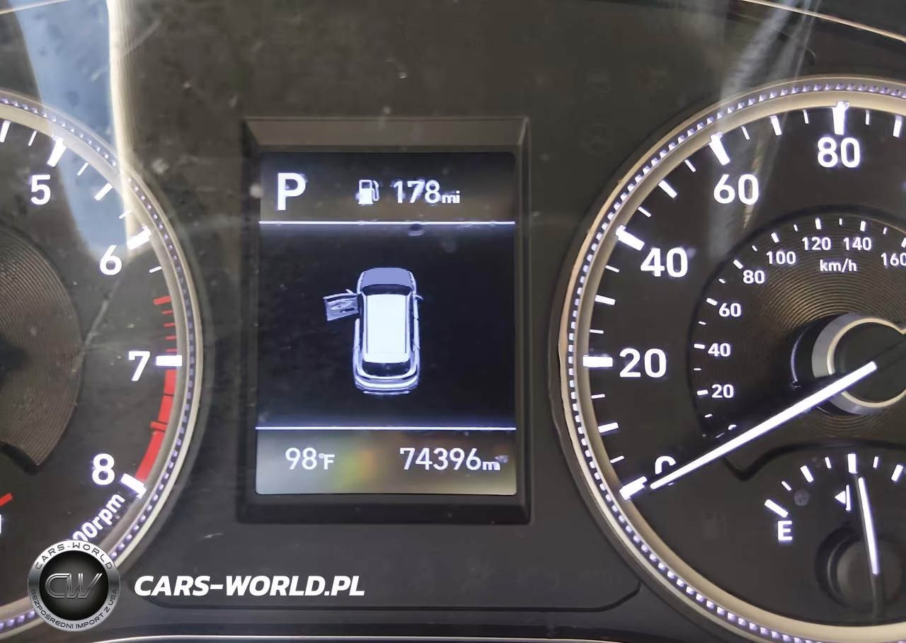 2019 Hyundai Santa Fe Se VIN:5NMS23AD5KH123236 - 18