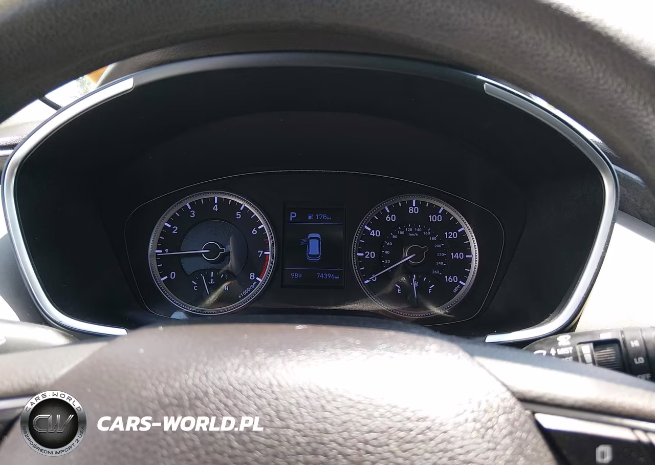 2019 Hyundai Santa Fe Se VIN:5NMS23AD5KH123236 - 7