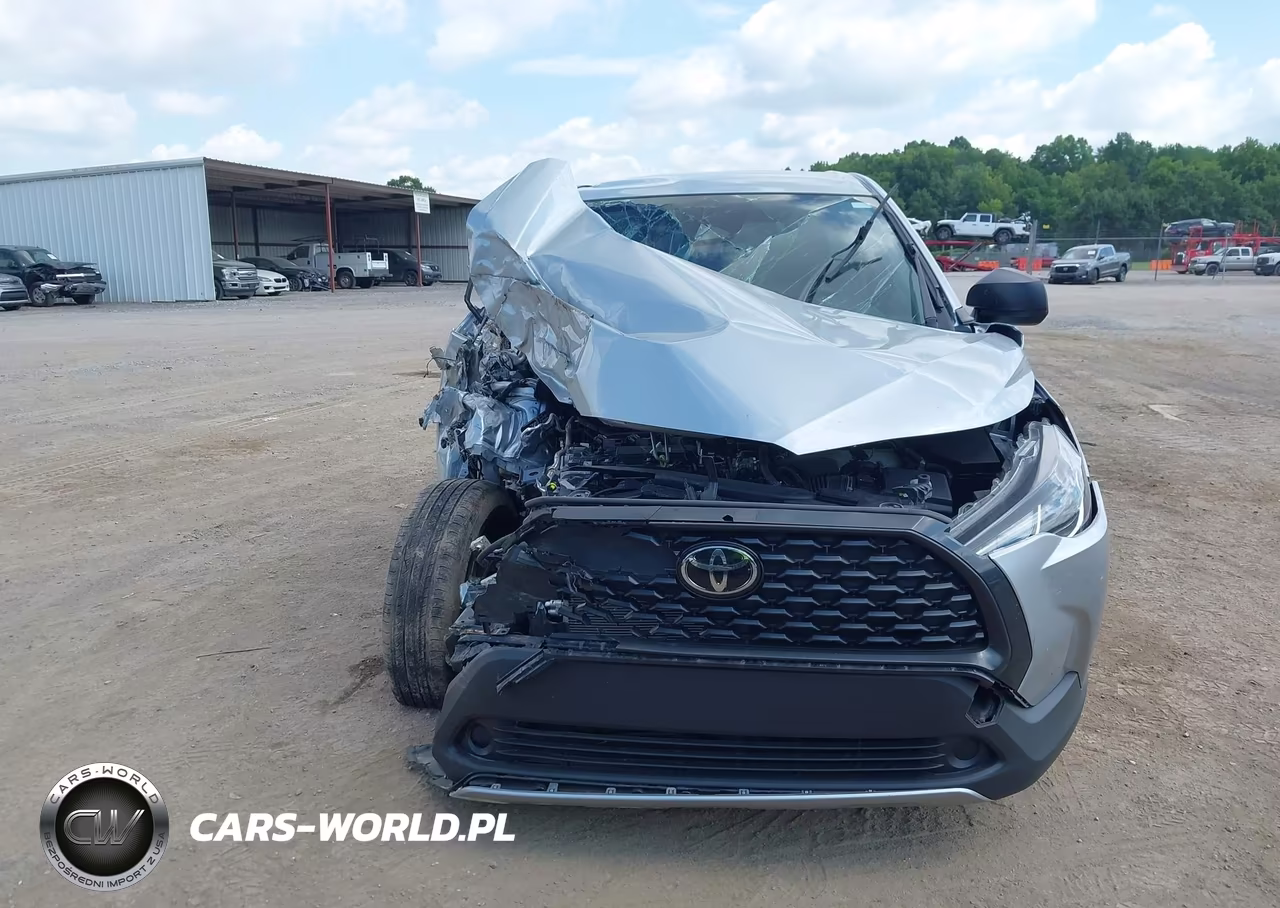 2023 Toyota Corolla Cross L VIN:7MUAAABG7PV055205 - 13