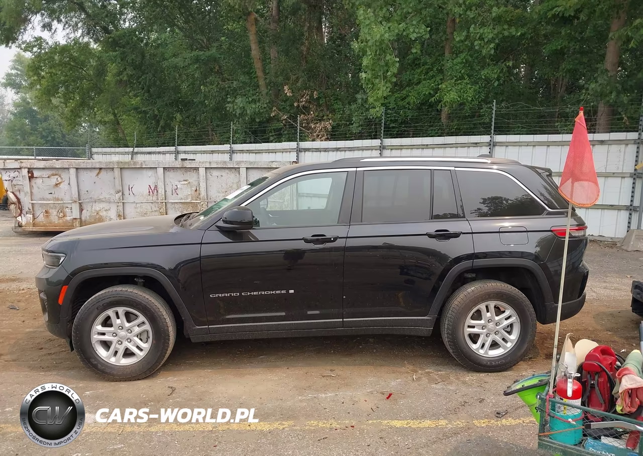 2023 Jeep Grand Cherokee Laredo 4X4 VIN:1C4RJHAG1PC549181 - 14