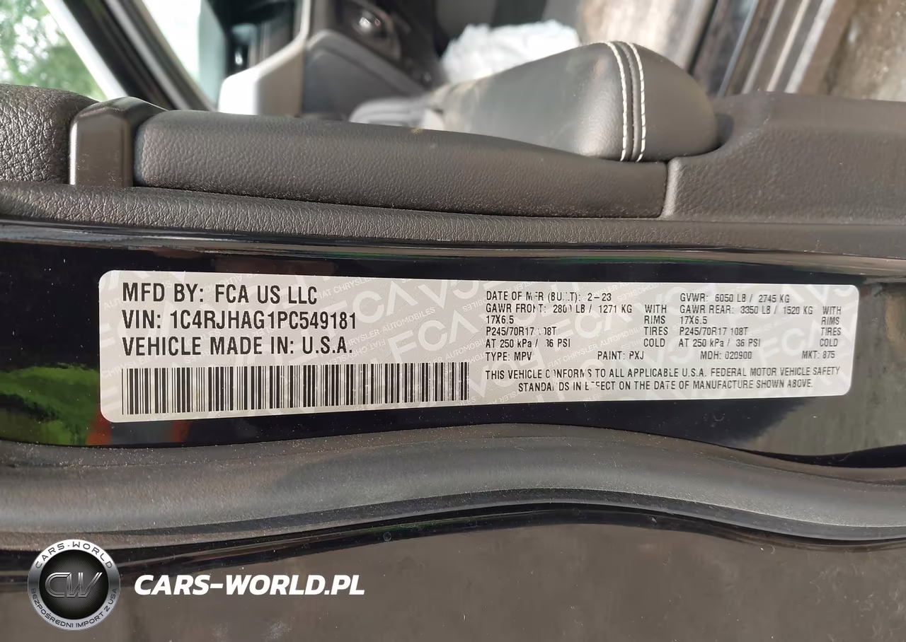 2023 Jeep Grand Cherokee Laredo 4X4 VIN:1C4RJHAG1PC549181 - 9