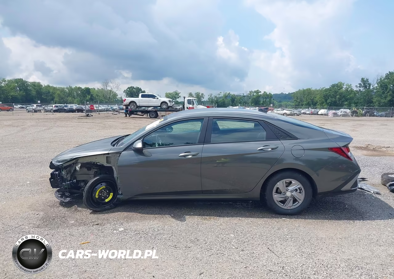 2026 Hyundai Elantra Se VIN:KMHLL4DG9TU199898 - 15