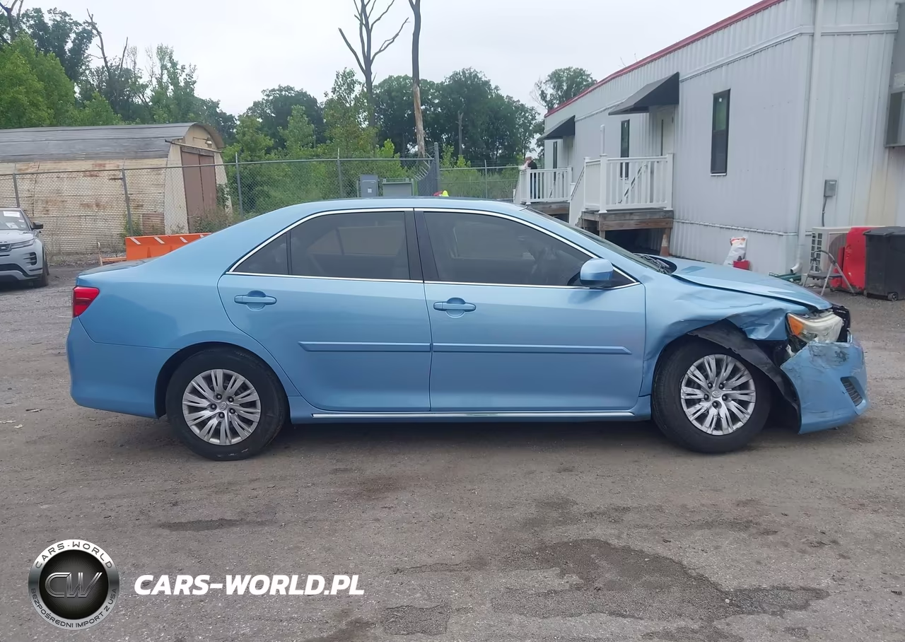 2013 Toyota Camry Le VIN:4T4BF1FK8DR327719 - 13