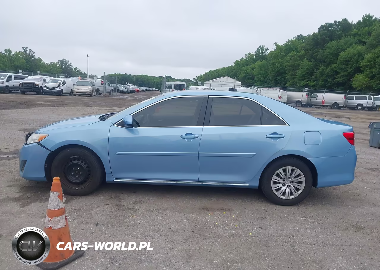 2013 Toyota Camry Le VIN:4T4BF1FK8DR327719 - 14