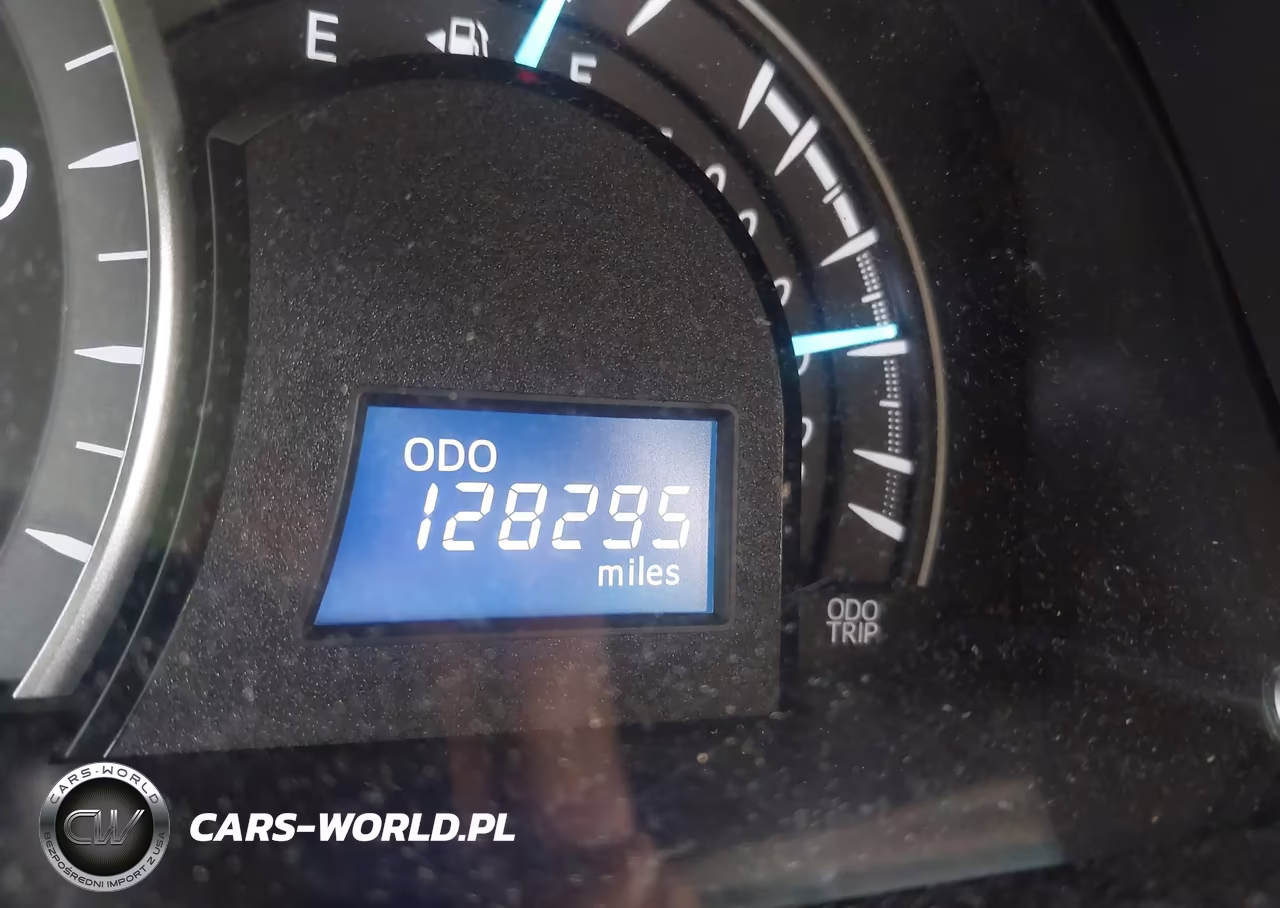 2013 Toyota Camry Le VIN:4T4BF1FK8DR327719 - 15