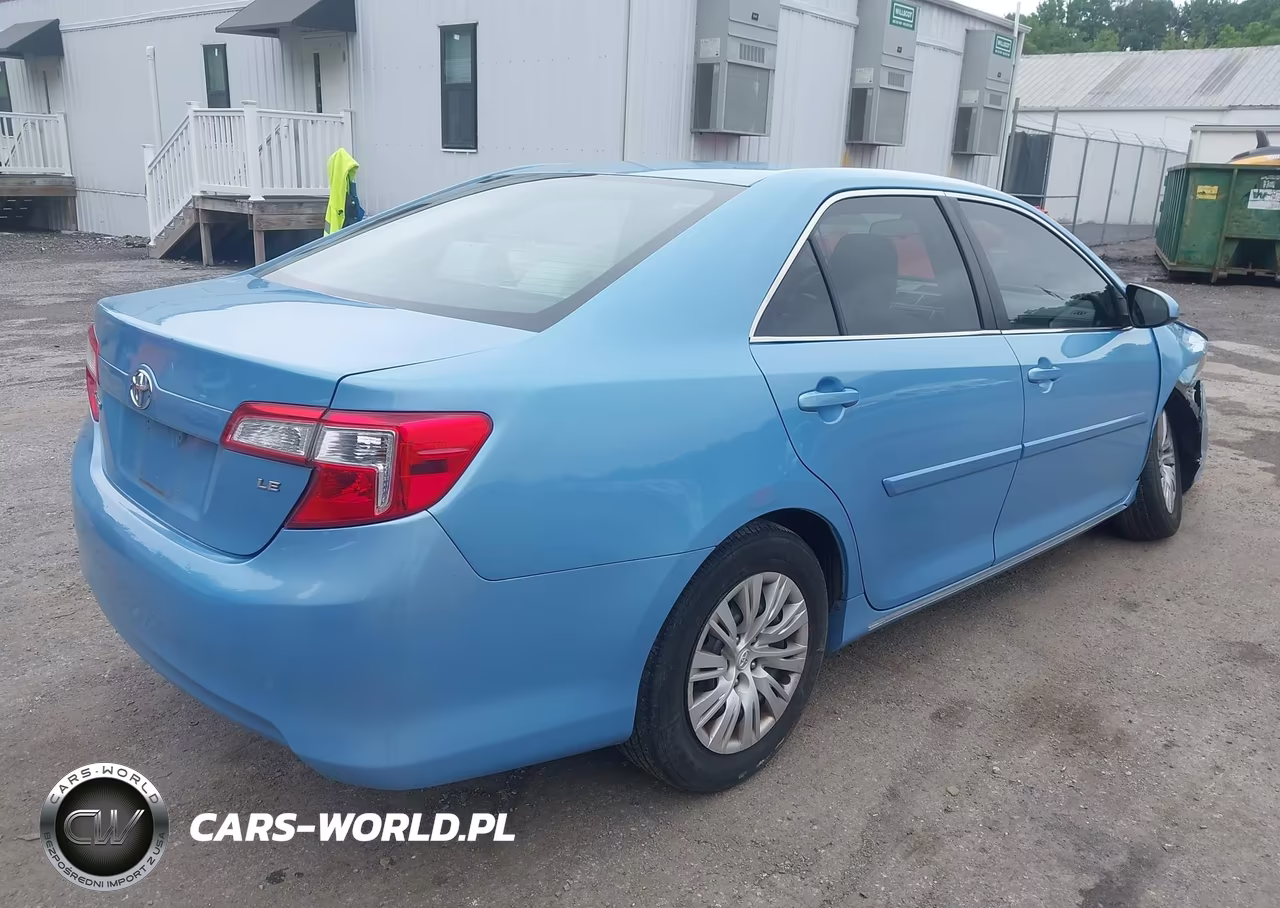 2013 Toyota Camry Le VIN:4T4BF1FK8DR327719 - 4