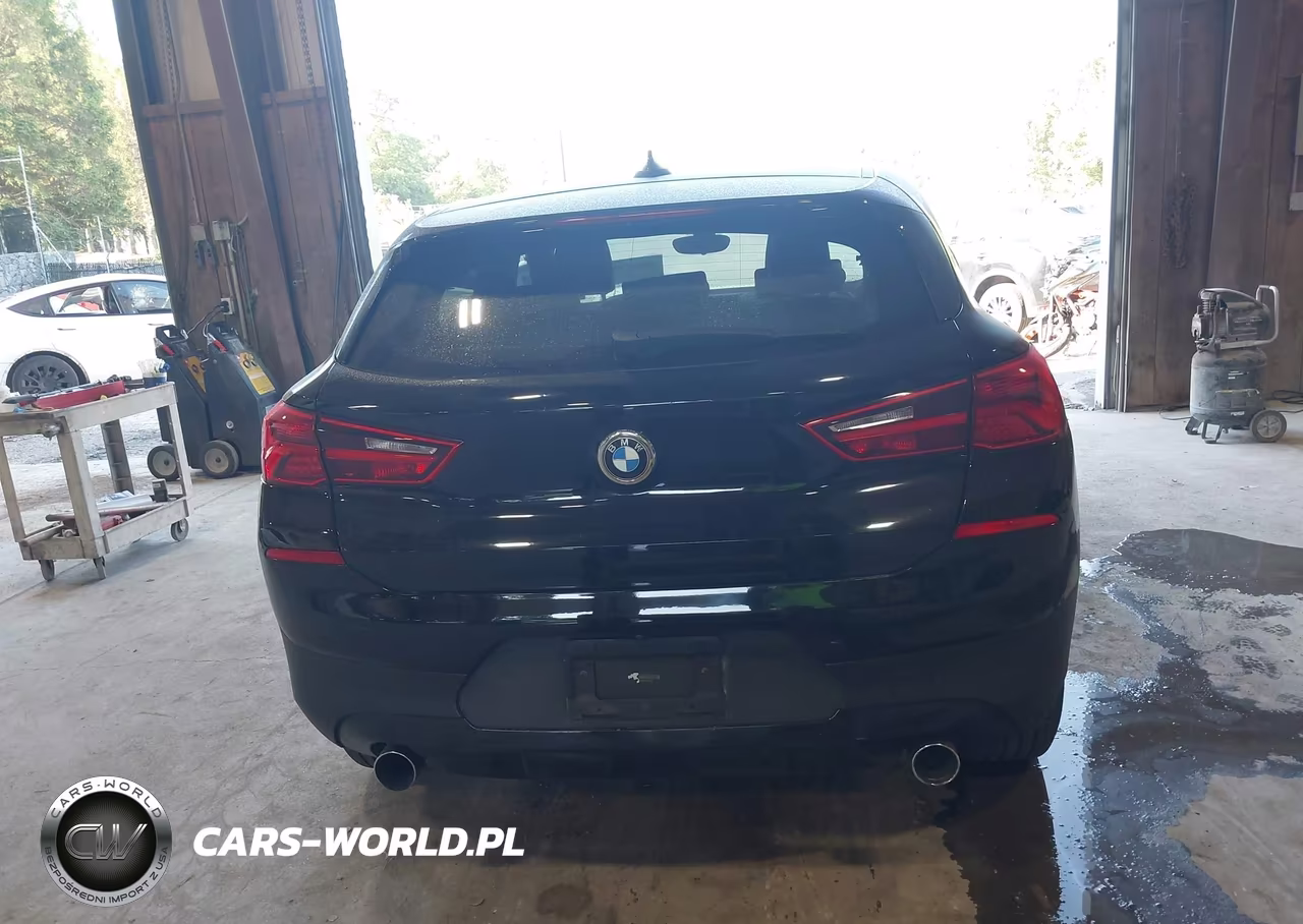 2018 BMW X2 xDrive28I VIN:WBXYJ5C38JEF71426 - 17