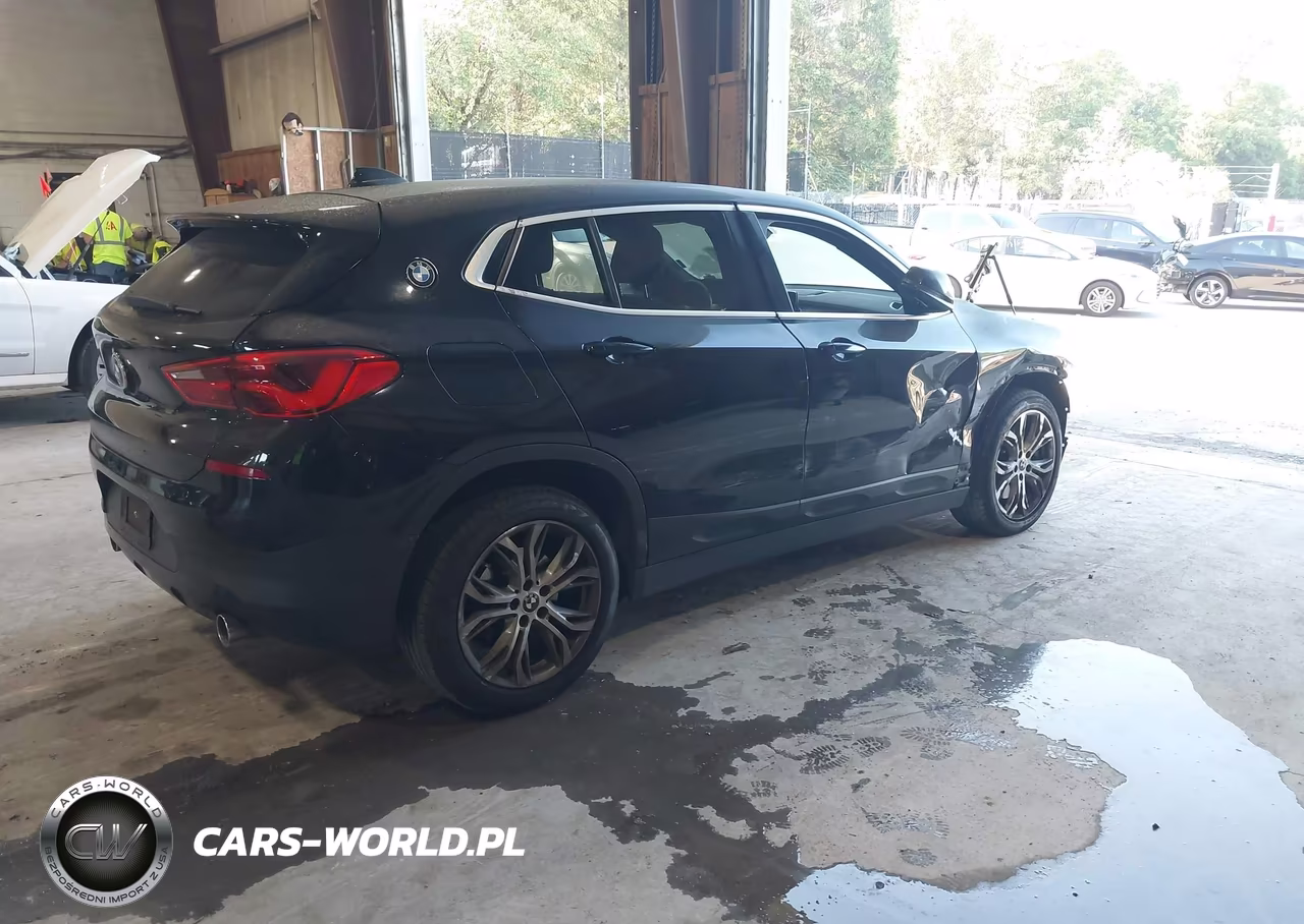 2018 BMW X2 xDrive28I VIN:WBXYJ5C38JEF71426 - 4