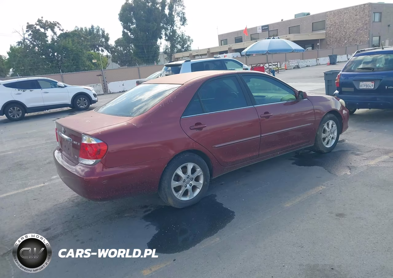 2005 Toyota Camry Xle V6 VIN:4T1BF30K15U095366 - 4