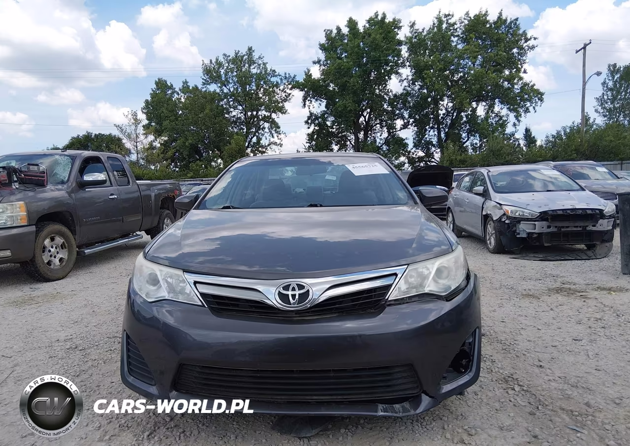 2014 Toyota Camry Le VIN:4T1BF1FK7EU354843 - 12