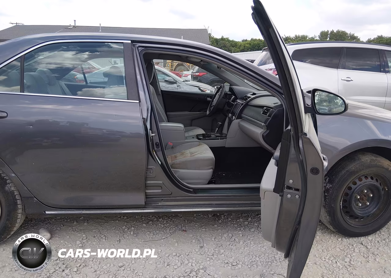 2014 Toyota Camry Le VIN:4T1BF1FK7EU354843 - 5