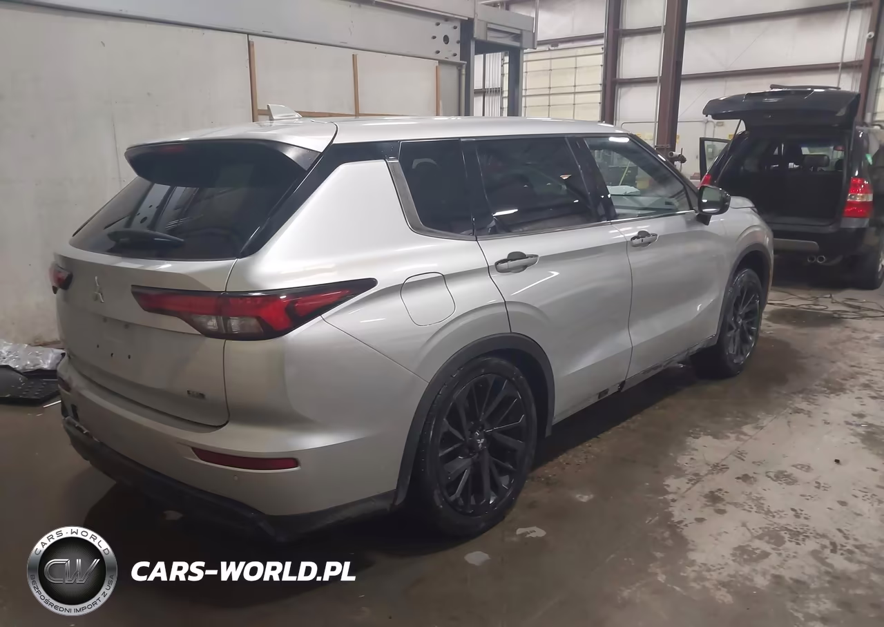 2022 Mitsubishi Outlander Black Edition 2Wd-Se 2.5 2Wd-Se Launch Edition 2Wd VIN:JA4J3UA89NZ078541 - 4