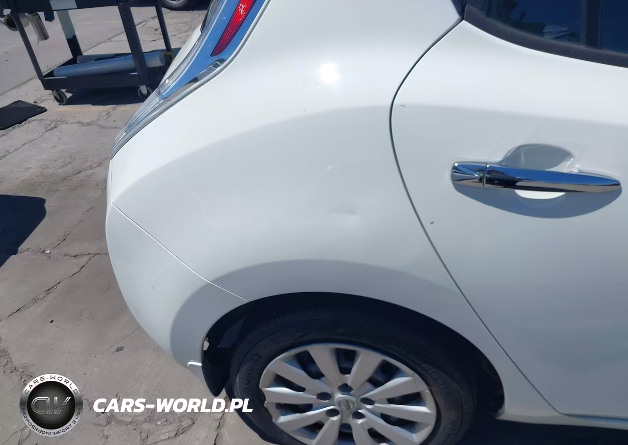 2017 Nissan Leaf S VIN:1N4BZ0CP9HC303236 - 6