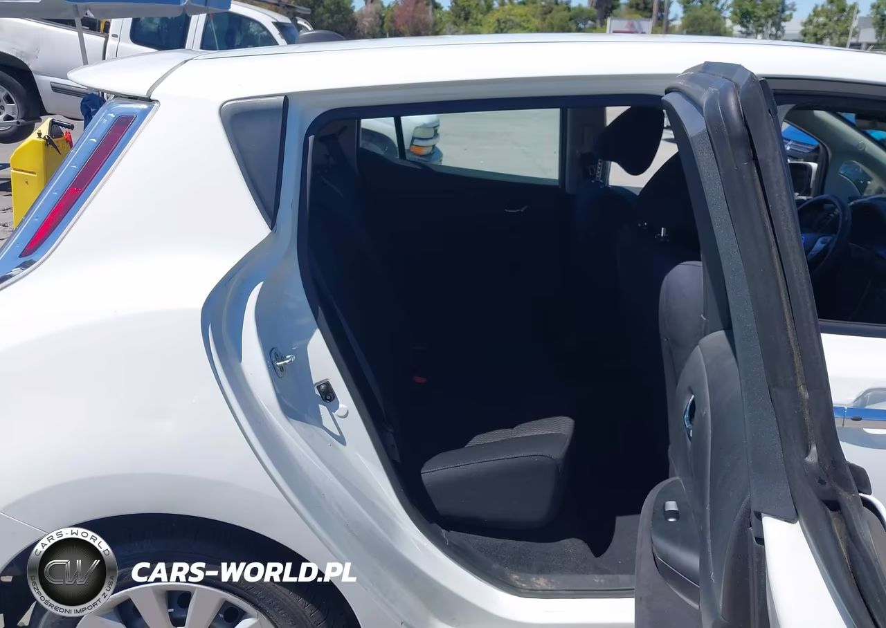 2017 Nissan Leaf S VIN:1N4BZ0CP9HC303236 - 8