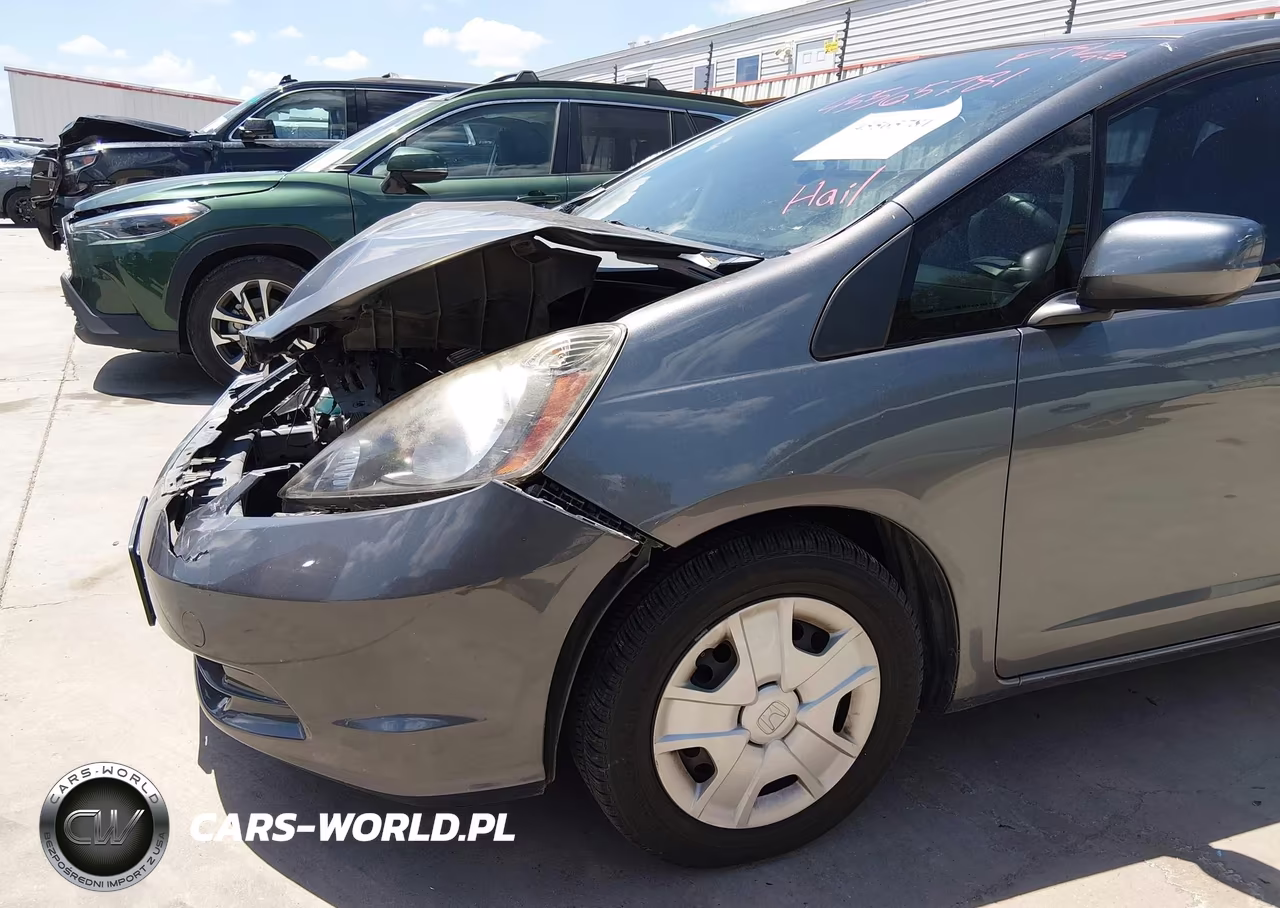 2013 Honda Fit VIN:JHMGE8H38DC056123 - 19