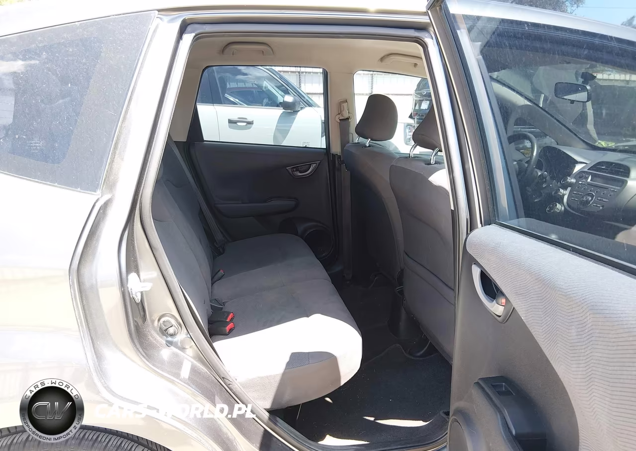 2013 Honda Fit VIN:JHMGE8H38DC056123 - 8