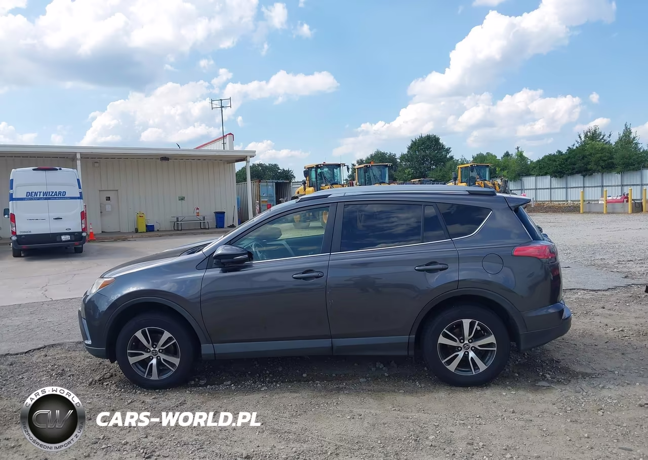 2018 Toyota Rav4 Xle VIN:JTMWFREV3JJ748268 - 14