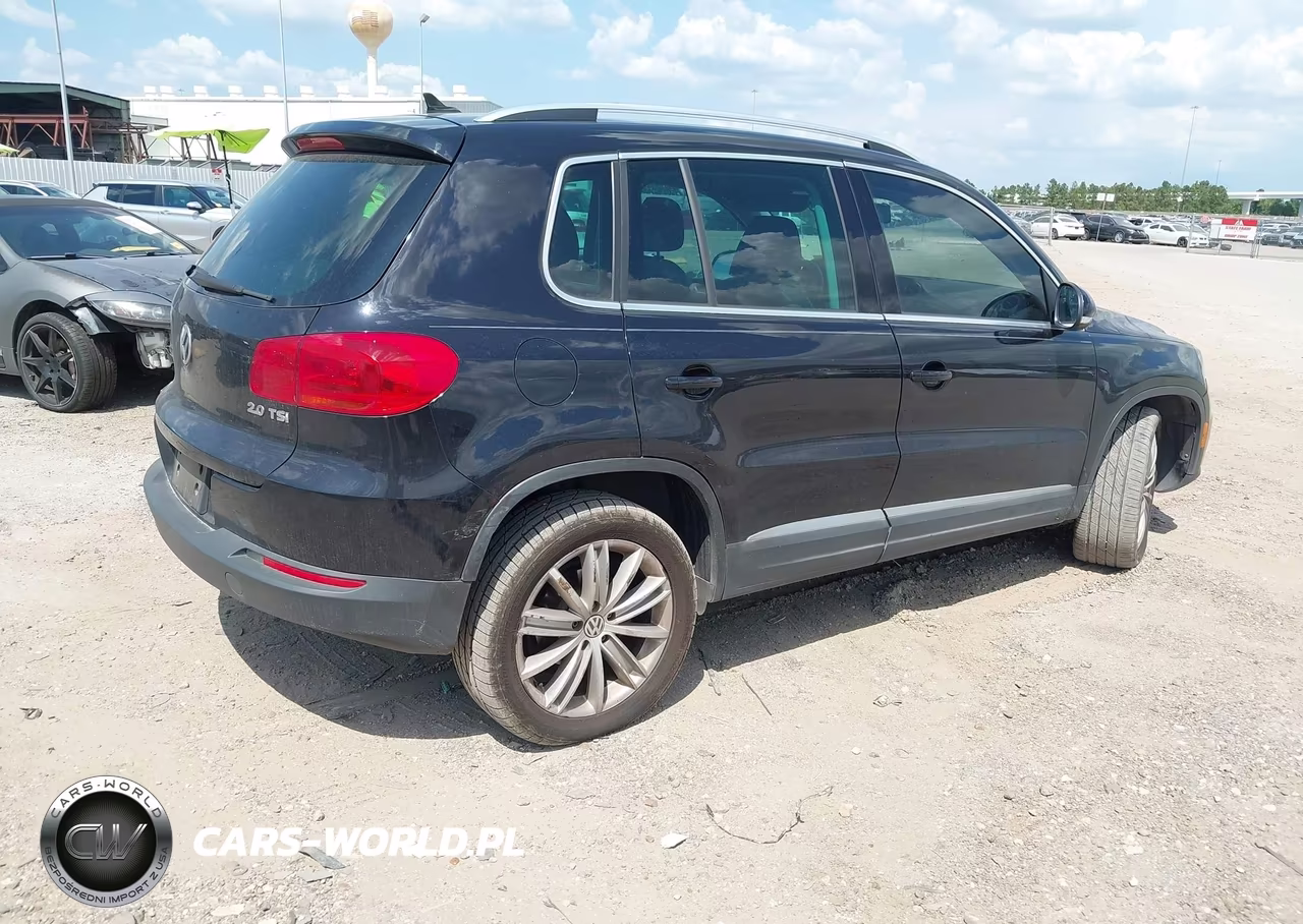 2013 Volkswagen Tiguan Se VIN:WVGAV7AX5DW523345 - 4